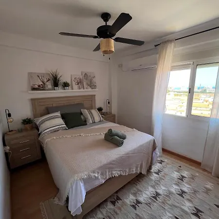 3 Bedrooms With The Sea View * 马拉加