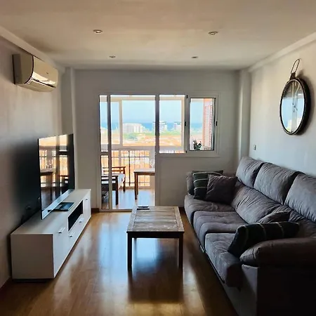 3 Bedrooms With The Sea View 马拉加